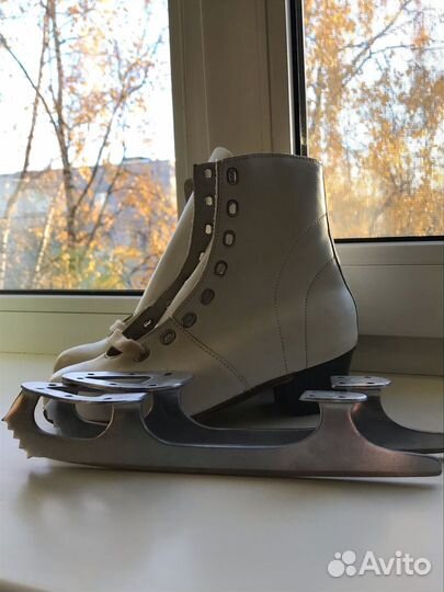 Коньки фигурные детские