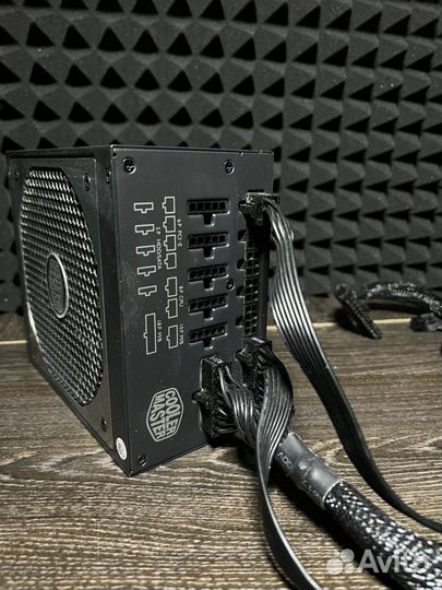 Блок питания cooler master v1000 80+ gold