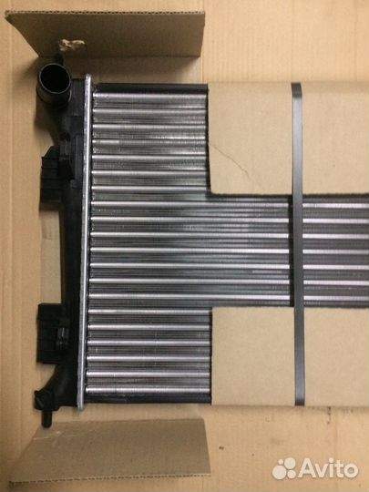 Радиатор охлаждения Hyundai Solaris Kia Rio 3 МКПП