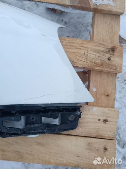 Крыло переднее правое volkswagen jetta5