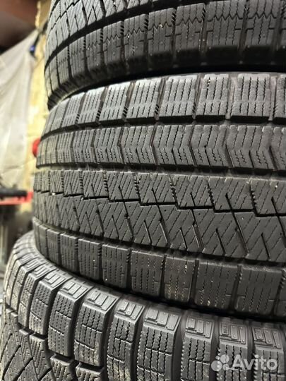 Bridgestone Blizzak Ice 225/45 R18