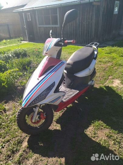 Продам скутер Vento Corsa