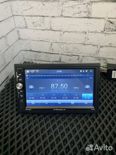 Автомагнитола Android с крутилкой