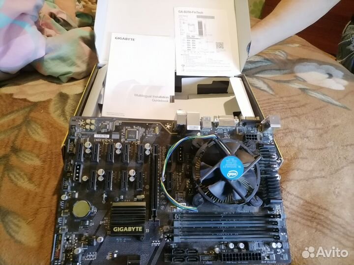 Материнская плата с процессором