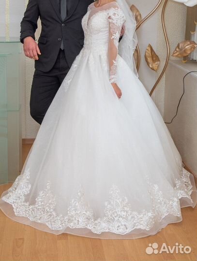 Свадебное платье