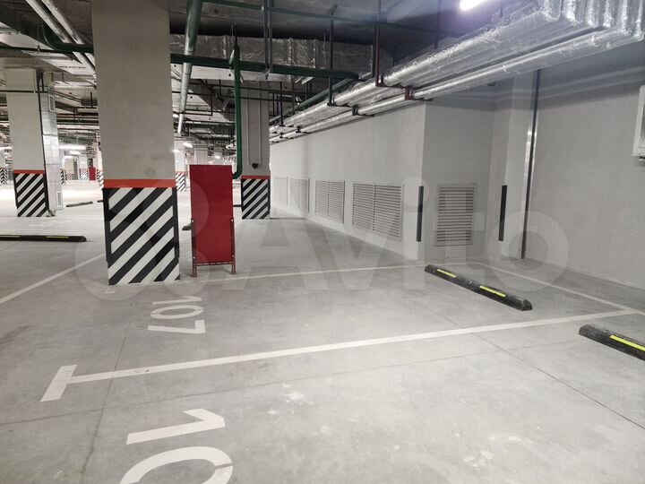 Машиноместо, 14 м²