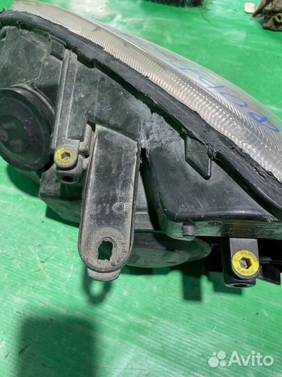 Фара правая Ford c-max