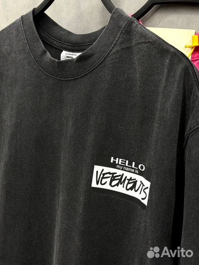 Редкая футболка Vetements Hello оверсайз 2 цвета