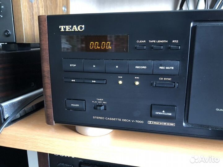 Teac V-7000