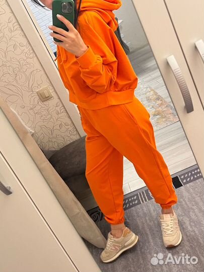 Спортивный костюм женский новый