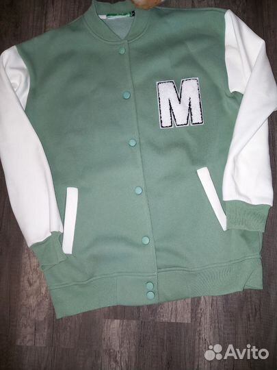 Бомбер женский оверсайз