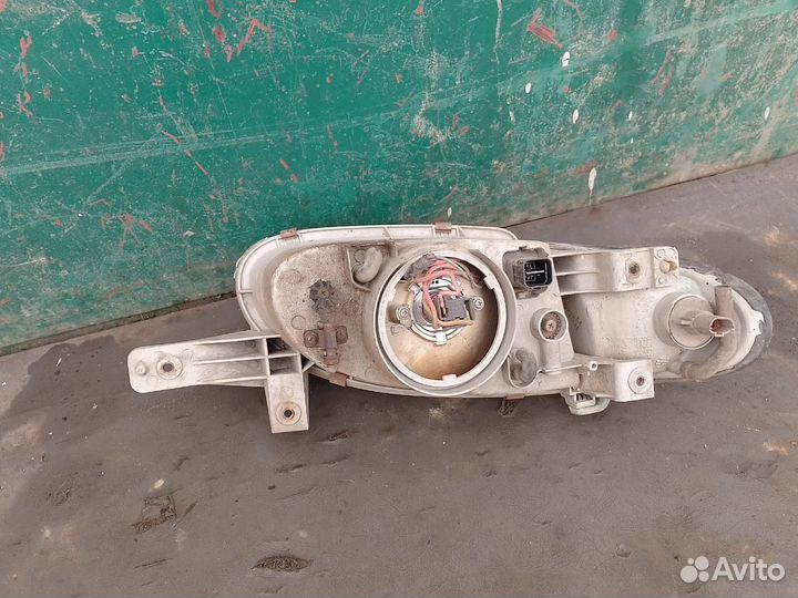 Фара левая для Hyundai Accent 1 с поворотником