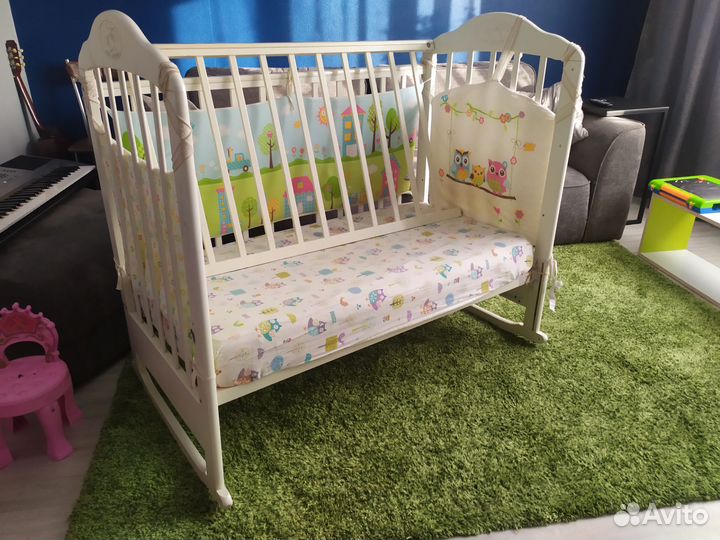 Детская кроватка
