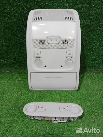 Плафон освещения салона Audi A4 B8 cdhb (1.8T)