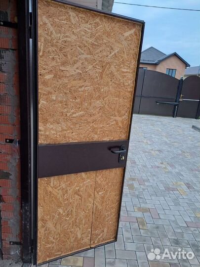 Дверь металлическая