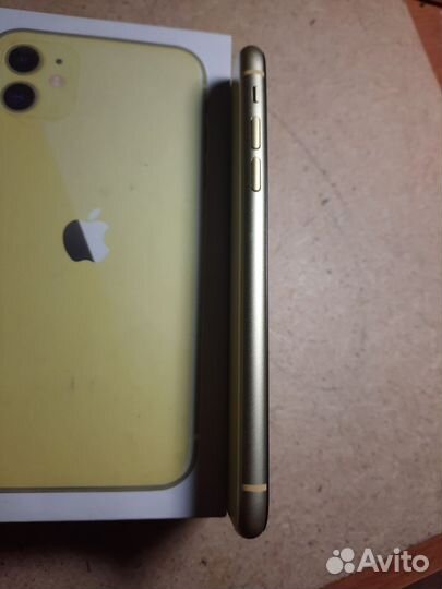 iPhone 11, 64 ГБ