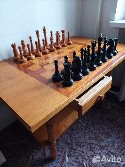 Продам шахматные фигуры