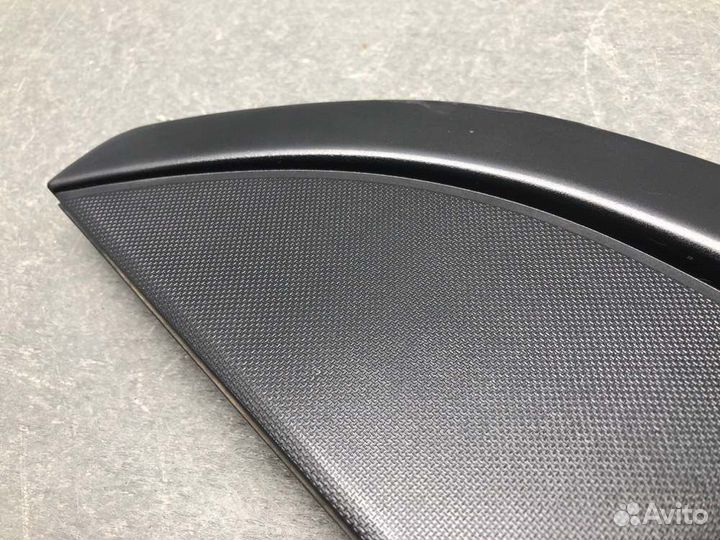 Накладка двери задняя левая Hyundai Sonata EF G4JP