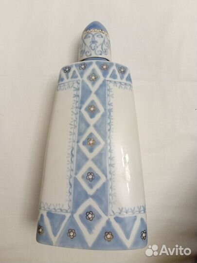 Чайники графины и куча открыток.все по 500