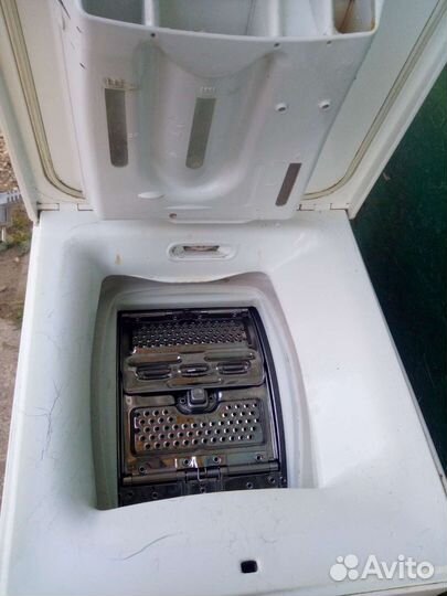 Стиральная машина с вертикальной загрузкой