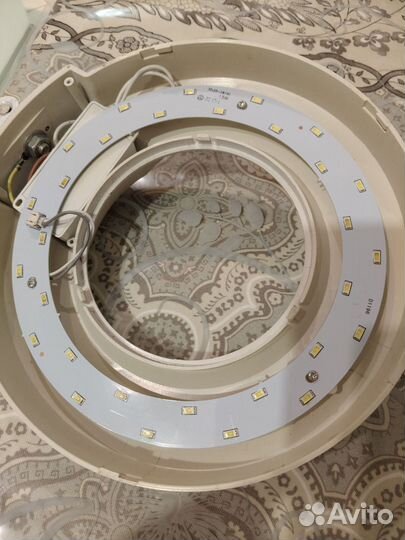 Кольцевая лампа на запчасти