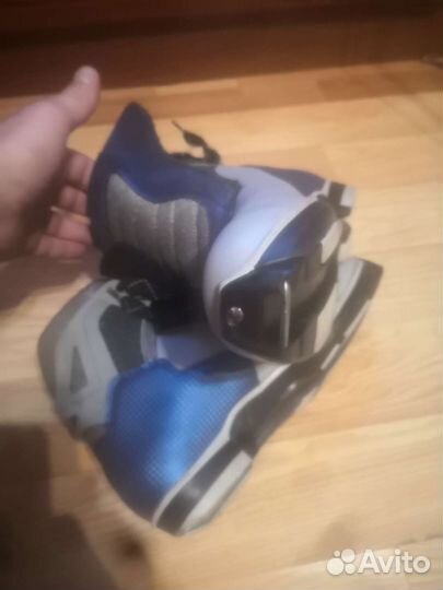 Лыжные ботинки