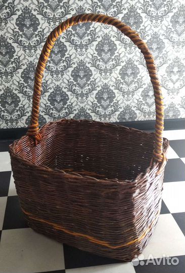 Плетеные корзинки, и другие плетённые изделия