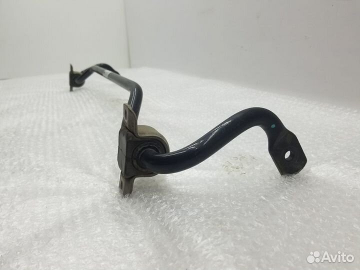 Задний стабилизатор VW Golf 7