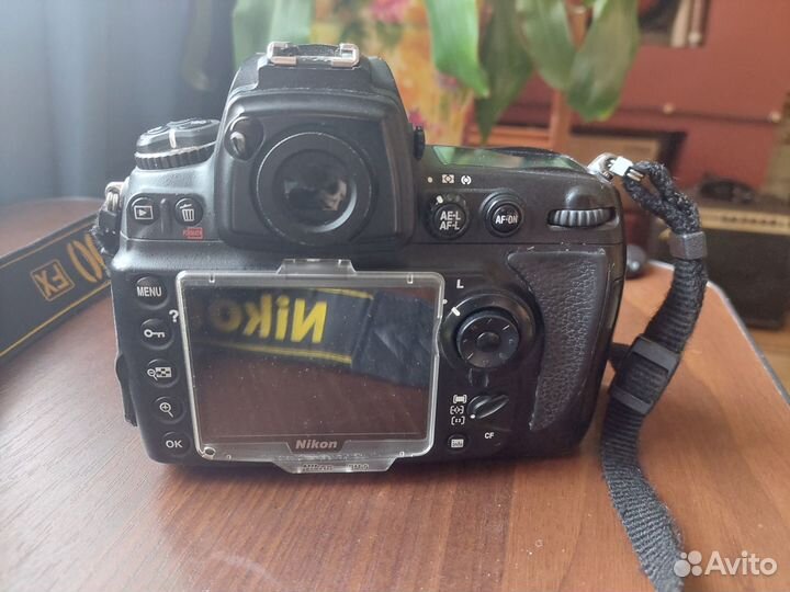 Nikon d700 + 50mm f1.8D