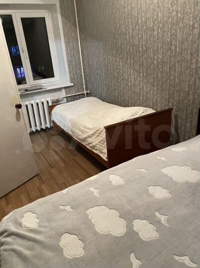 2-к. квартира, 42 м², 3/3 эт.