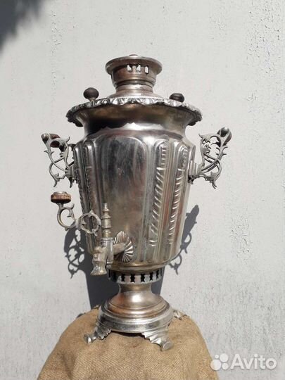 Самовар с византийскими ручками