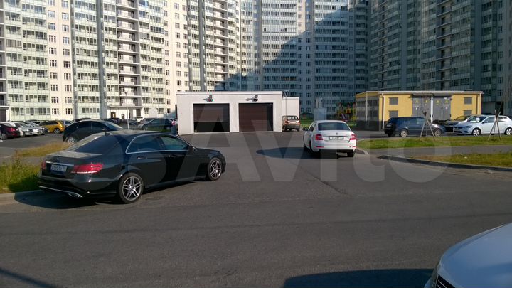 Машиноместо, 14 м²