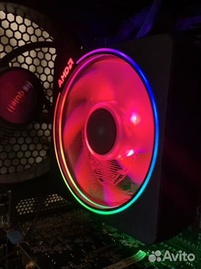 Кулер для процессора AMD Wraith Prism