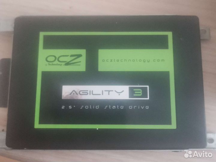 Ssd для ноутбука 200гб, отличное состояние