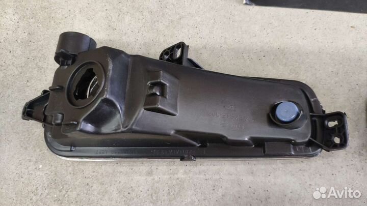 Фара противотуманная Ford Focus III 2015