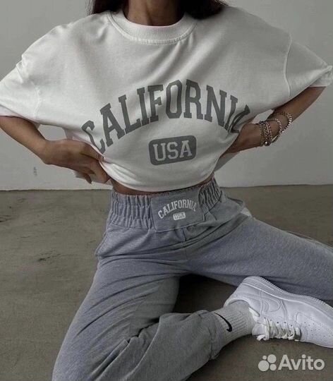 Костюм женский с футболкой оверсайз