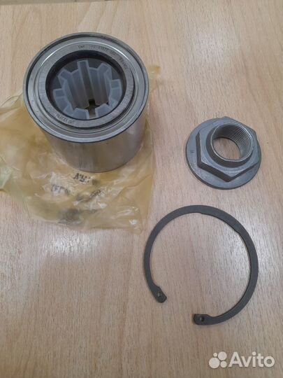 Подшипник задней ступицы к-т REN master 3 2010