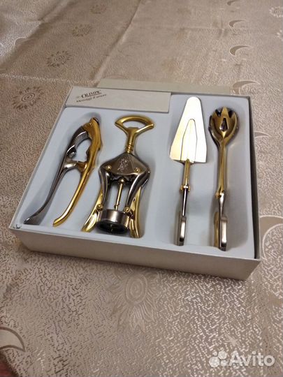 Набор приборов Olympic Messaggi damore