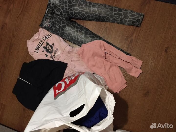 Детские вещи пакетом на девочку и чуть на мальчика