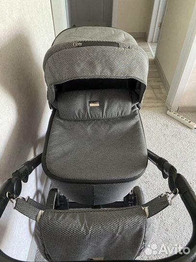 Коляска 2 в 1 Riko Qubus