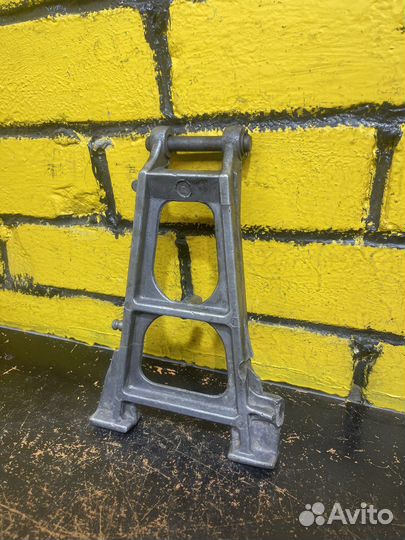 Центральная подножка восход 2 / ковровец