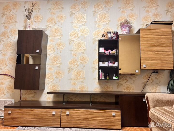 Стенка в гостиную