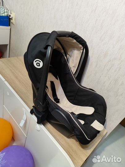 Переноска для детей в машину