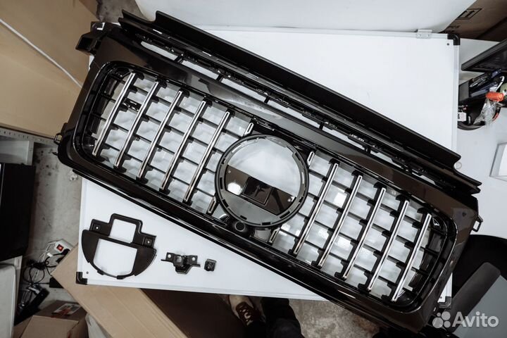 Решетка радиатора Mercedes-Benz G class (W463)