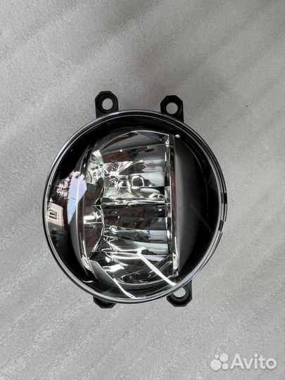 Фара противотуманная передняя правая Toyota Camry