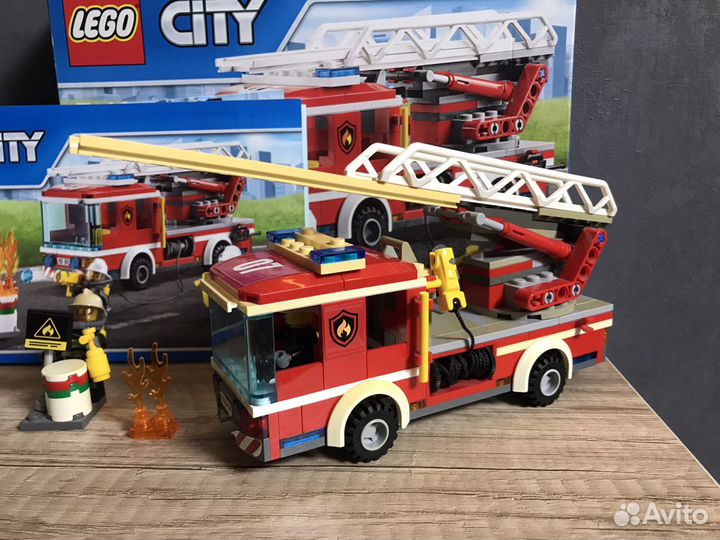 Продам Lego City (60107)