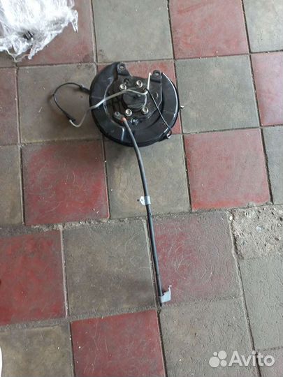 Ступица задняя в сборе на Ниссан