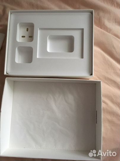 iPad коробка