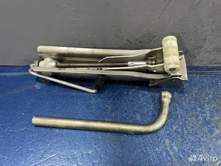 Домкрат Audi A6 C6