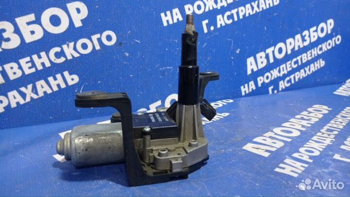 Моторчик заднего дворника Opel Astra J хэтчбек
